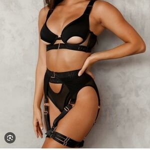 Luna Lounge Lingerie Set